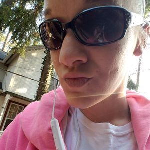 Meet your Posher, Crystal